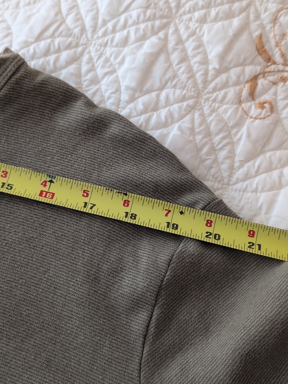 Banana Republic Olive Green Knit Chino Tee - Picture 3 of 10